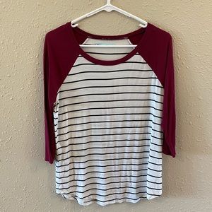 Maurice’s half sleeve shirt size small